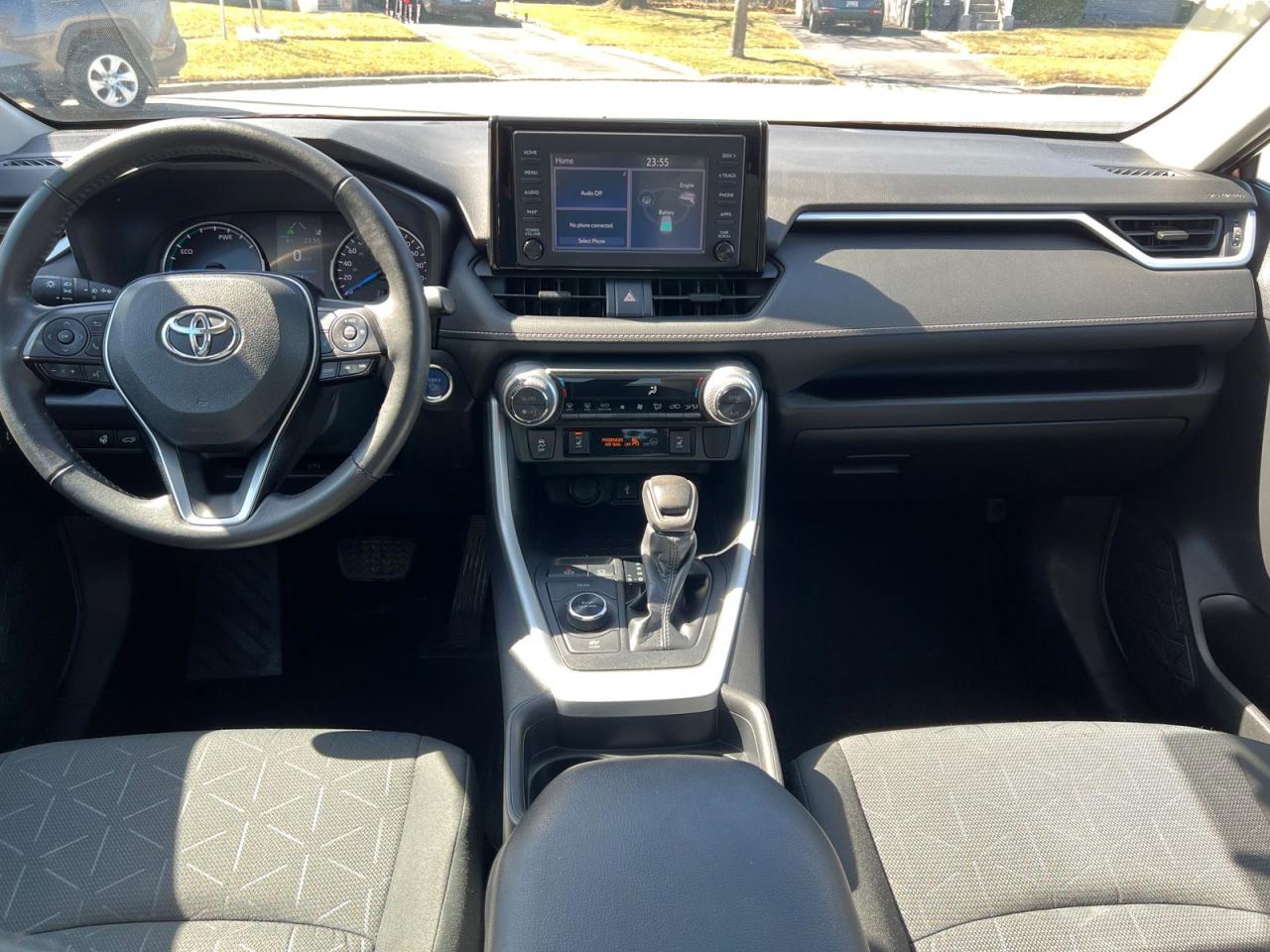 2020 Toyota RAV4 Hybrid XLE - Photo #14