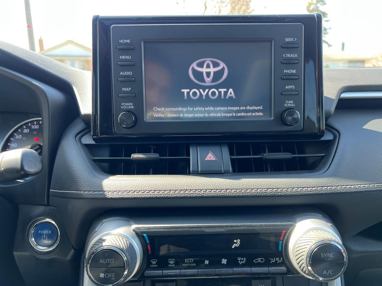 2020 Toyota RAV4 Hybrid XLE - Photo #31