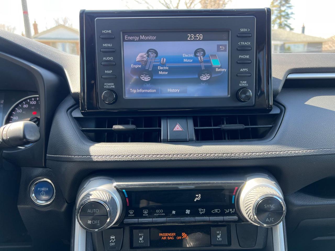 2020 Toyota RAV4 Hybrid XLE - Photo #33