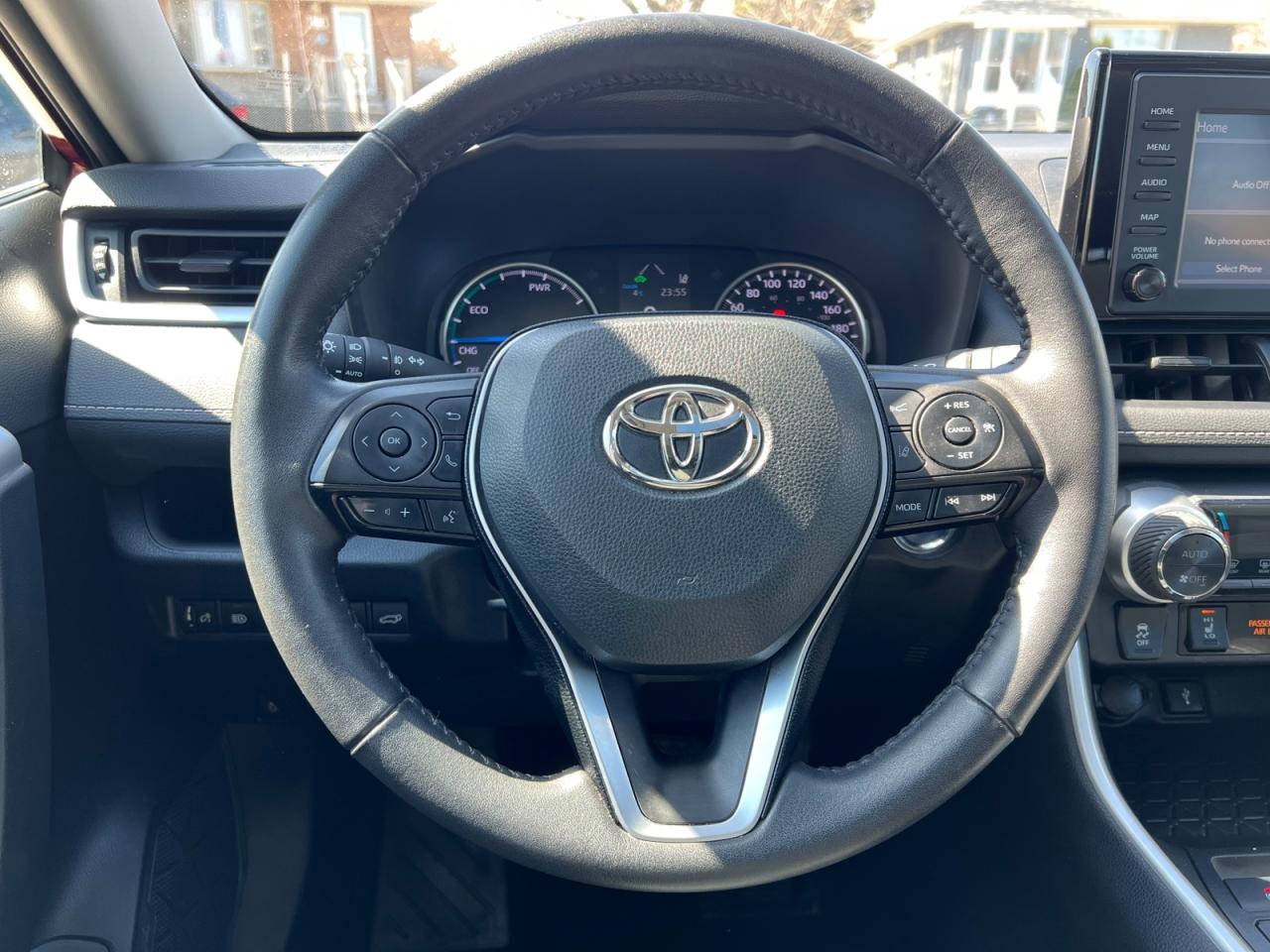 2020 Toyota RAV4 Hybrid XLE Photo