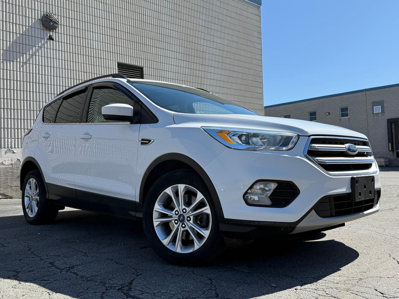 Used 2018 Ford Escape SEL AWD *SAFETY INCL*FINANCING AVAIL* for sale in North York, ON