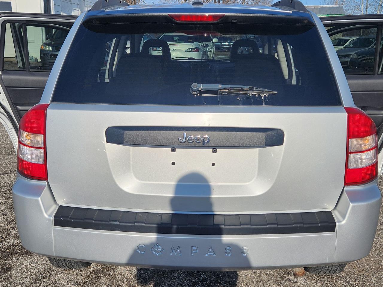 2009 Jeep Compass 123,000km only $6850 - Photo #19