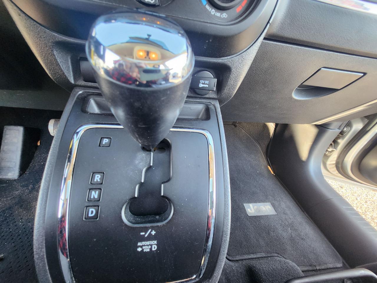 2009 Jeep Compass 123,000km only $6850 - Photo #21
