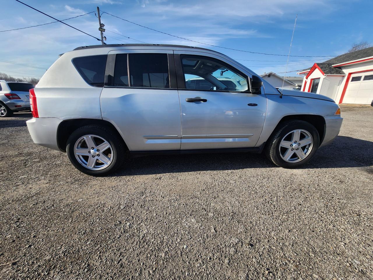 2009 Jeep Compass 123,000km only $6850 - Photo #6
