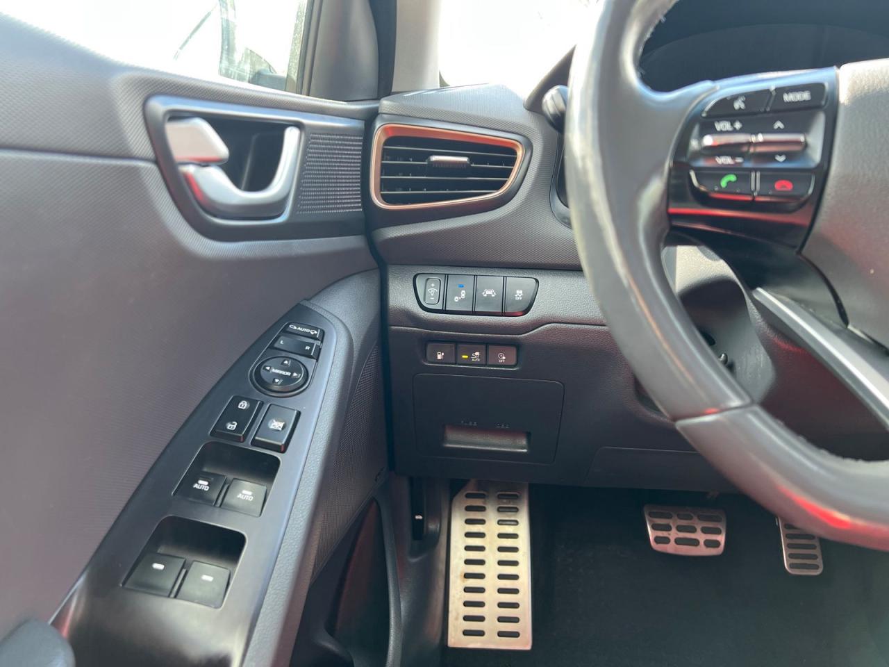 2019 Hyundai IONIQ ELECTRIC ULTIMATE - Photo #25