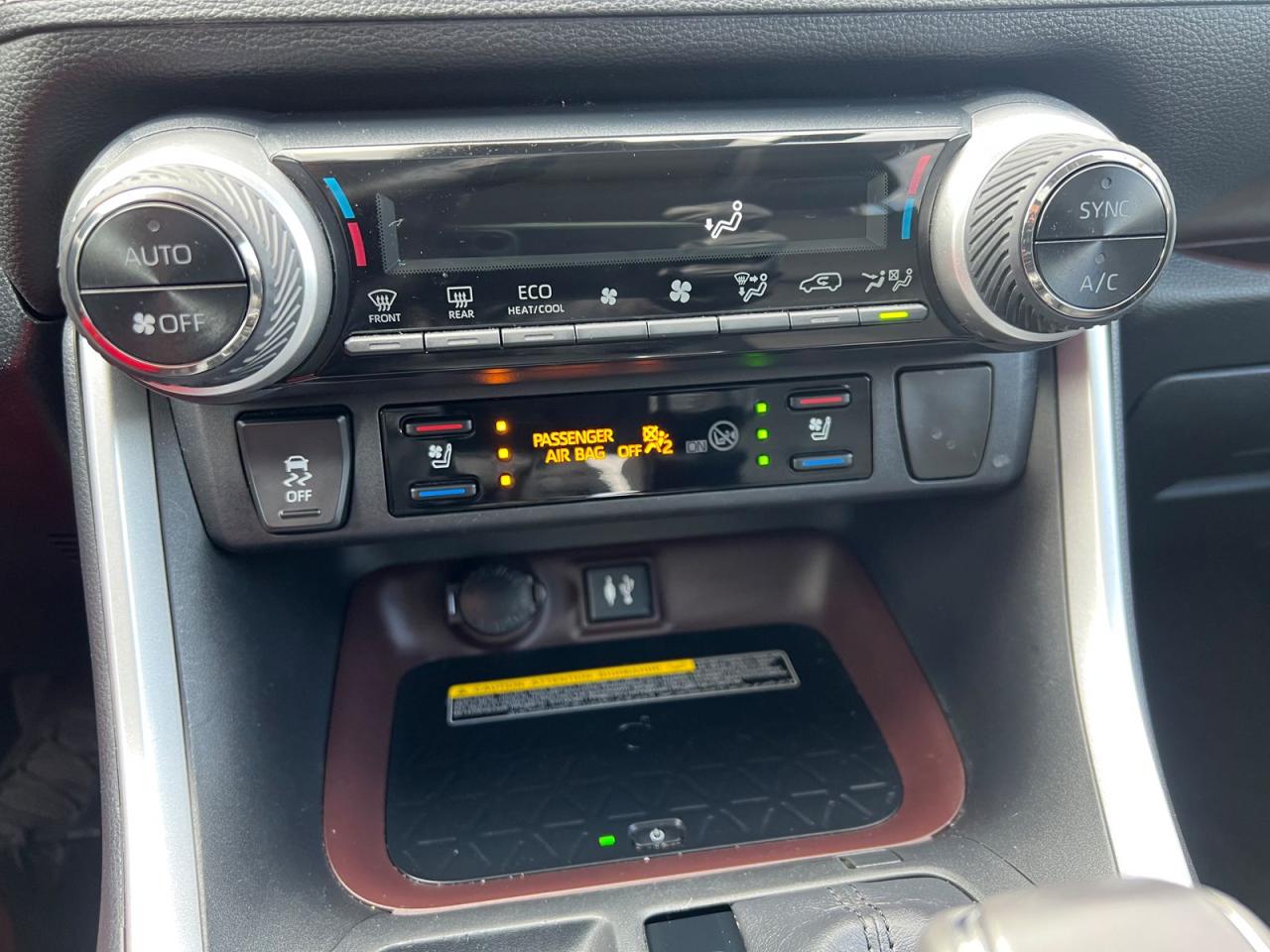 2019 Toyota RAV4 Hybrid Limited - Photo #10