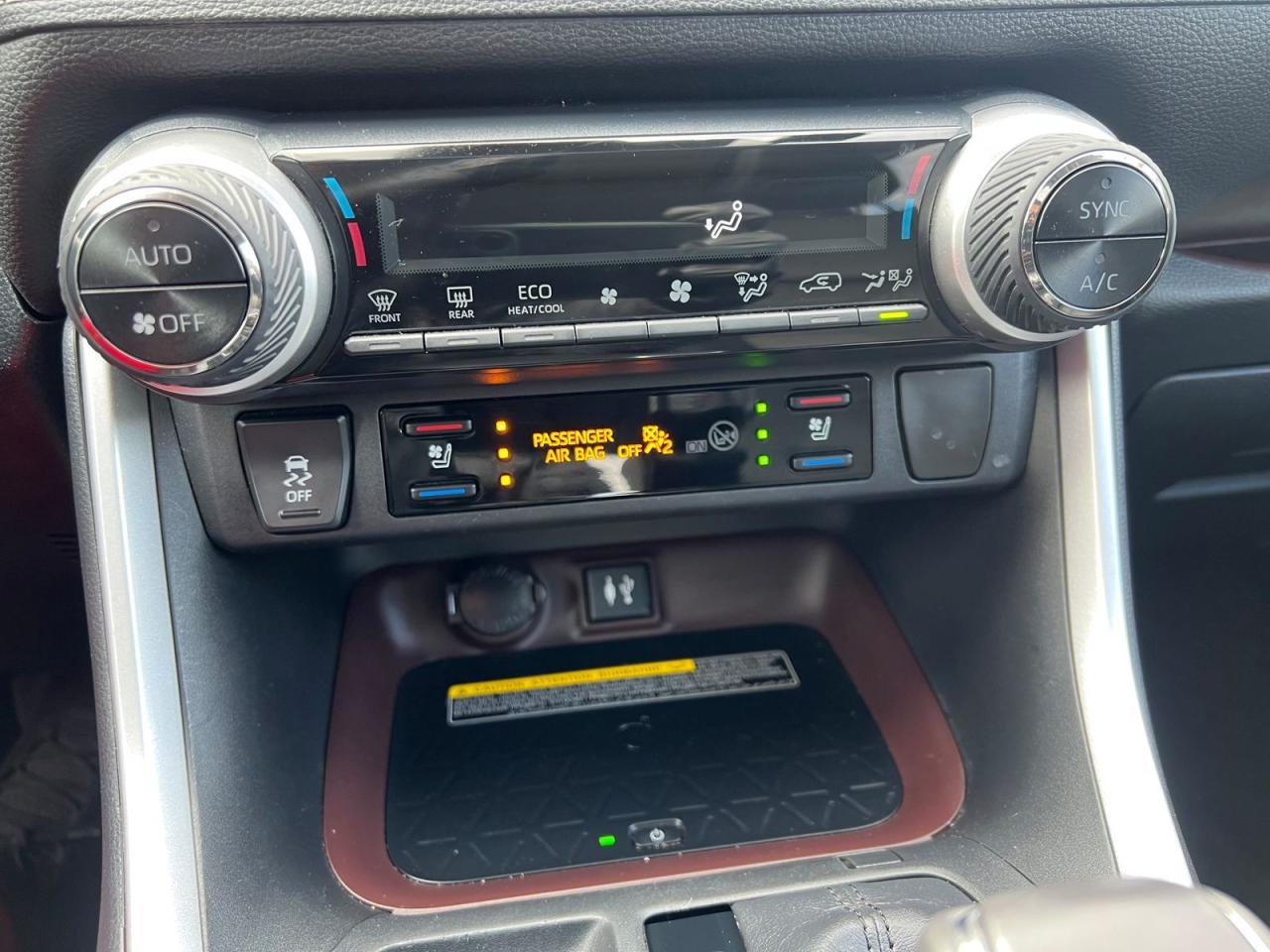 2019 Toyota RAV4 Hybrid Limited - Photo #10