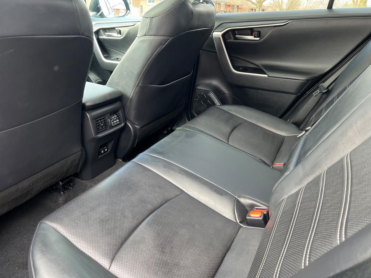2019 Toyota RAV4 Hybrid Limited - Photo #27