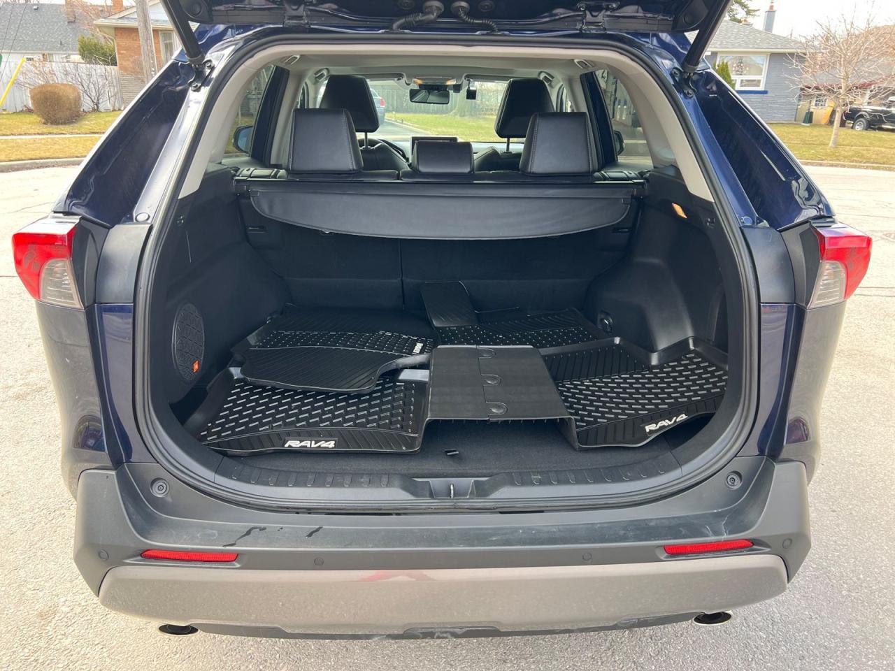 2019 Toyota RAV4 Hybrid Limited - Photo #31
