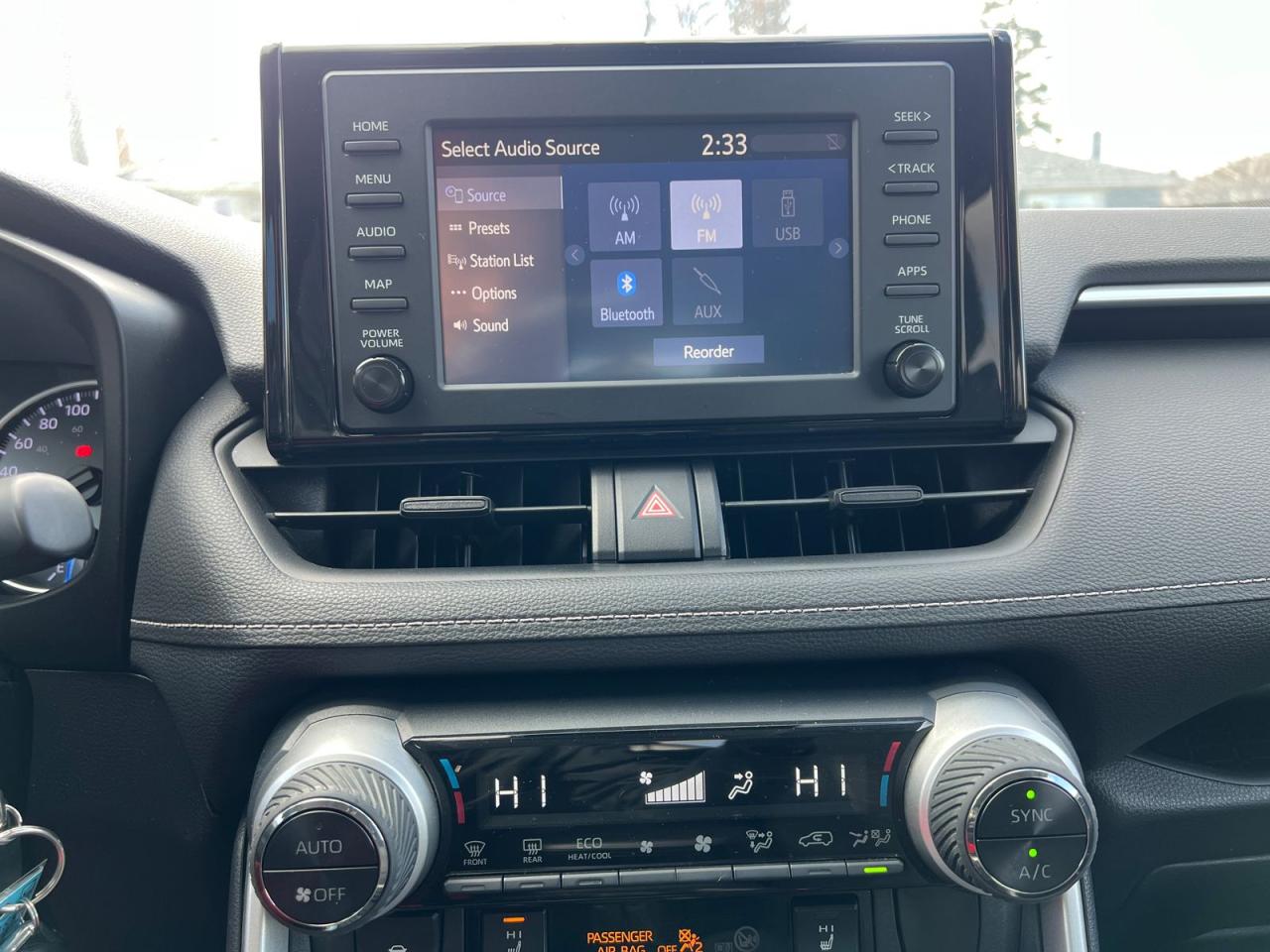 2019 Toyota RAV4 Hybrid LE - Photo #15