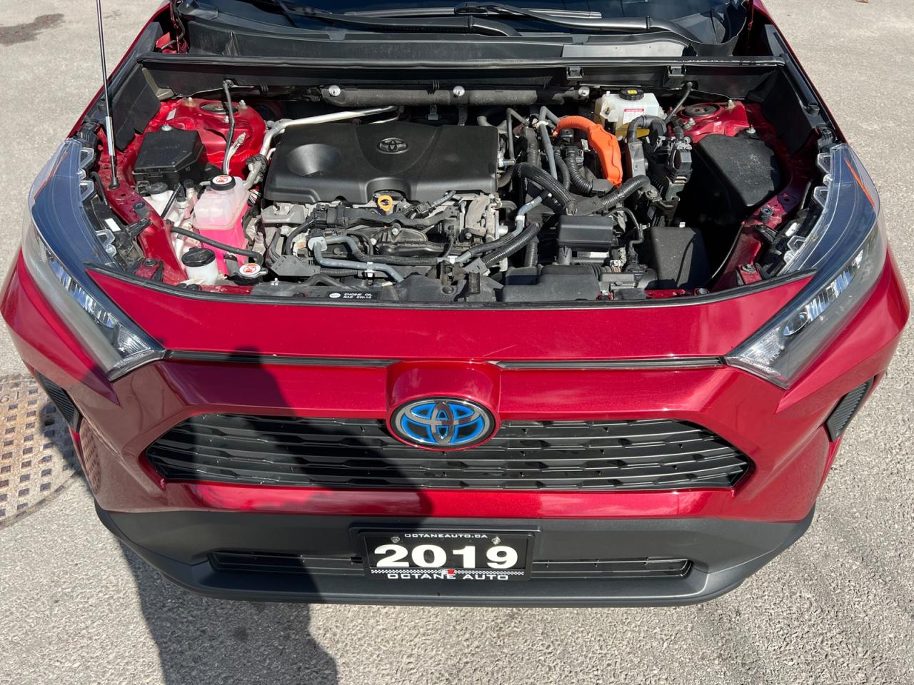 2019 Toyota RAV4 Hybrid LE - Photo #31