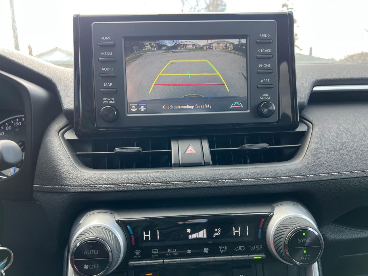 2019 Toyota RAV4 Hybrid LE - Photo #11