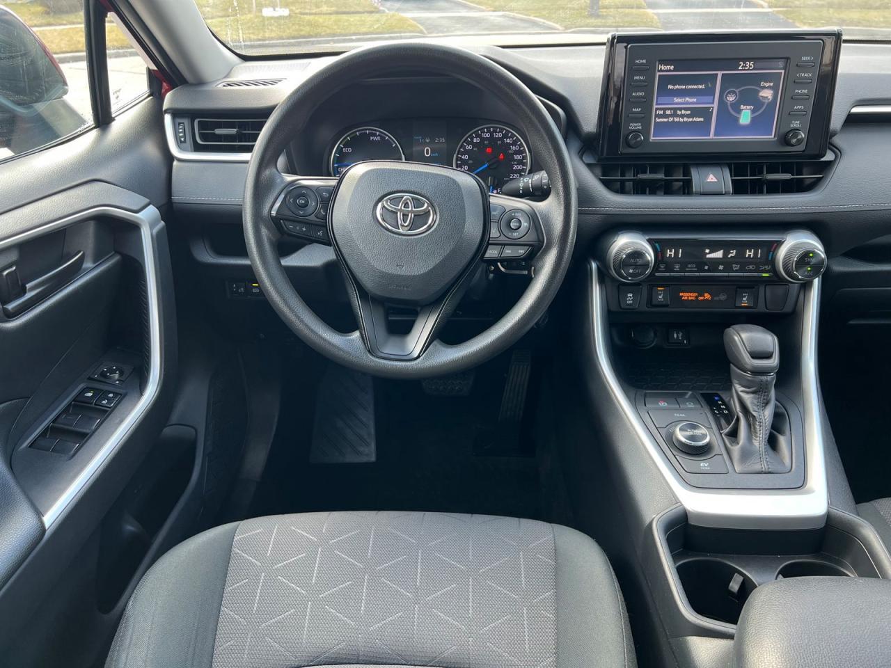 2019 Toyota RAV4 Hybrid LE - Photo #25