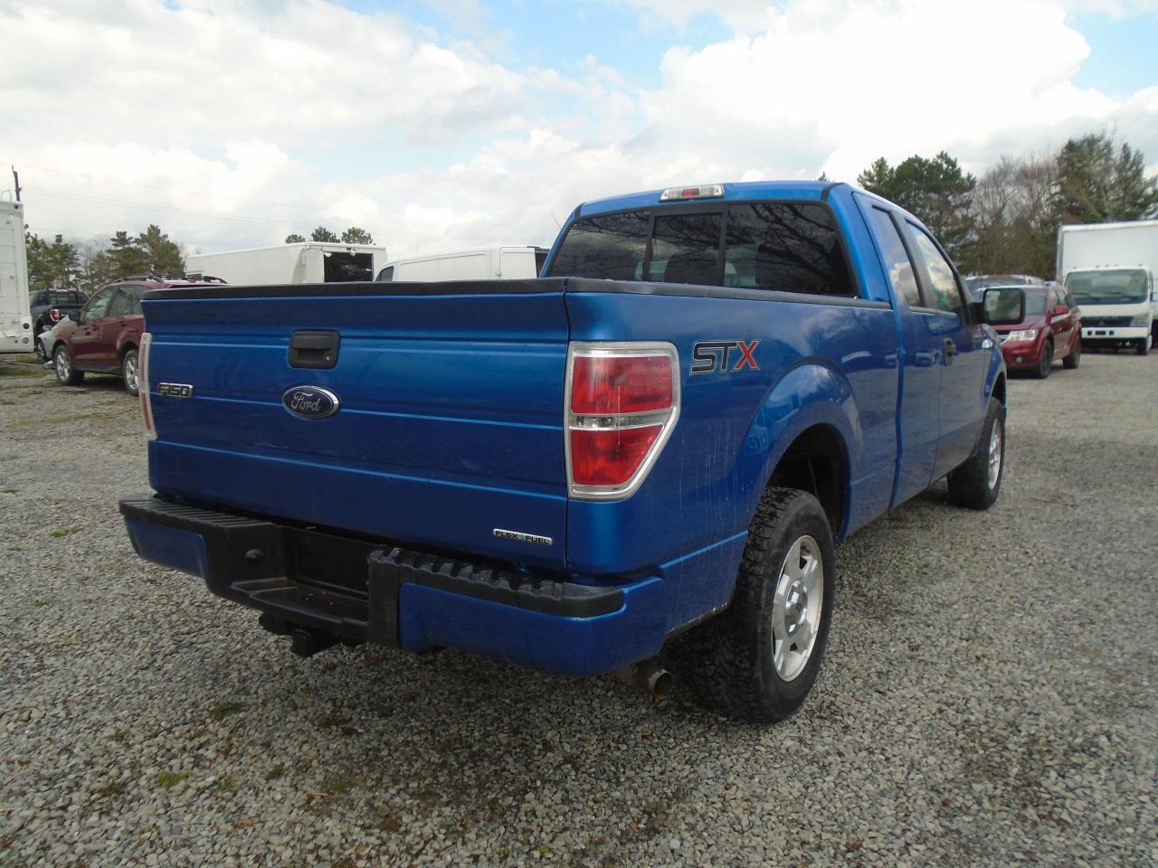 2014 Ford F-150 2WD SuperCab 145  STX - Photo #5