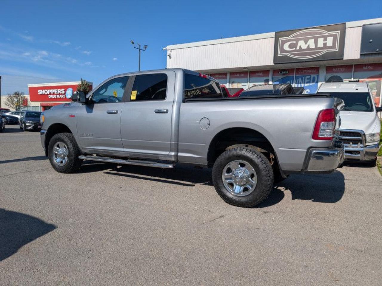 2019 RAM 2500 Big Horn  **6..4L V8 - CREW 4X4** Photo2