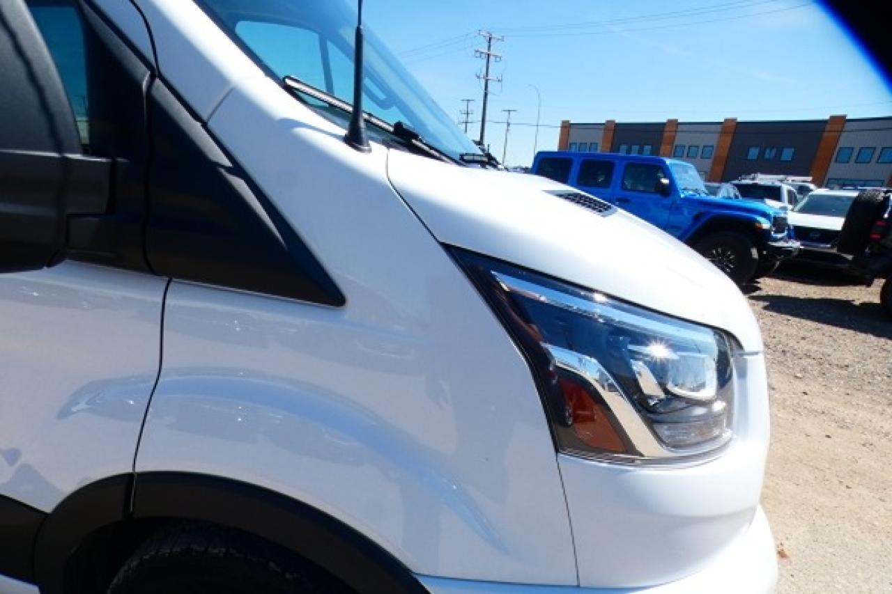 2023 Ford Transit 350 XLT 15 pass. AWD Midroof w/cloth seats, NAV, BUC - Photo #36