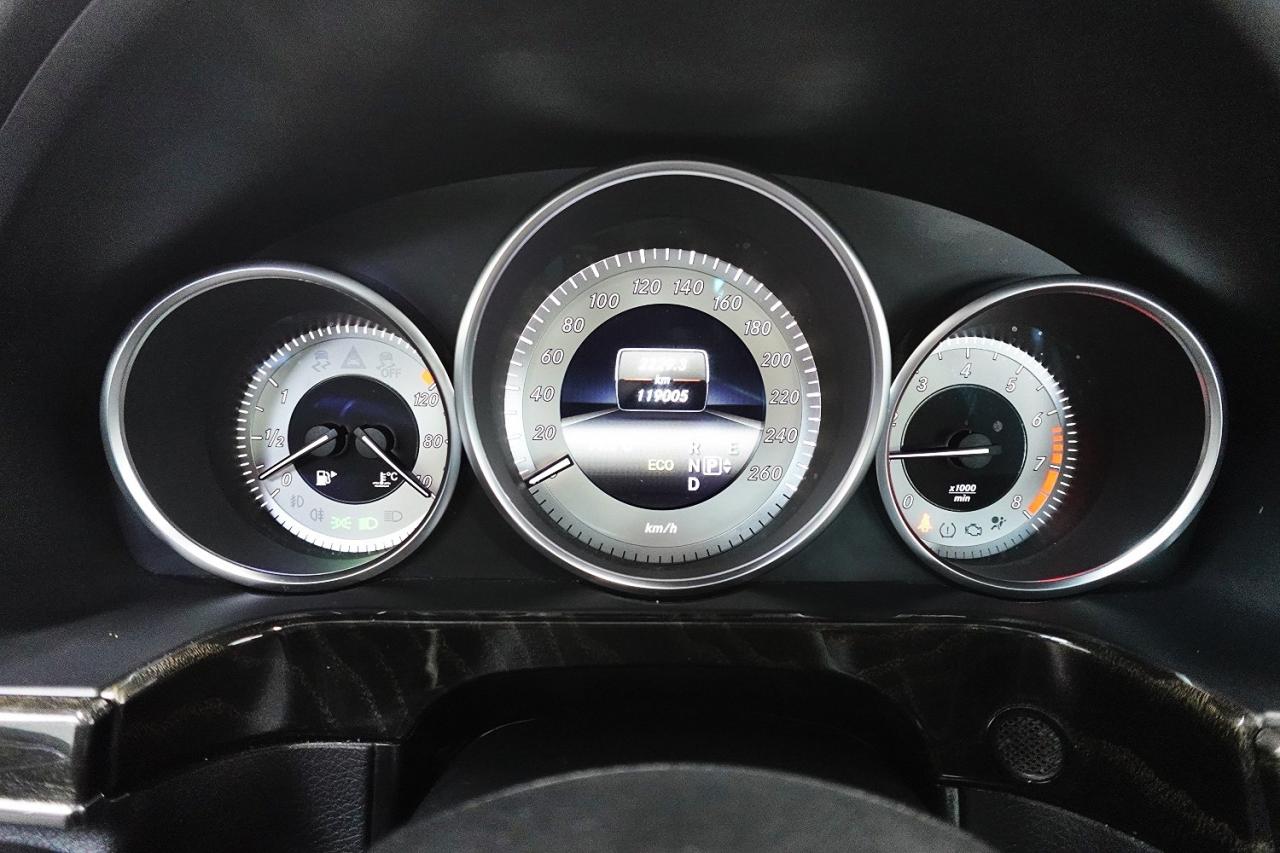 2014 Mercedes-Benz E-Class NO ACCIDENT E 300 AWD,FULLY LOADED - Photo #25