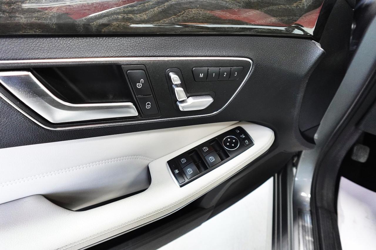 2014 Mercedes-Benz E-Class NO ACCIDENT E 300 AWD,FULLY LOADED - Photo #12