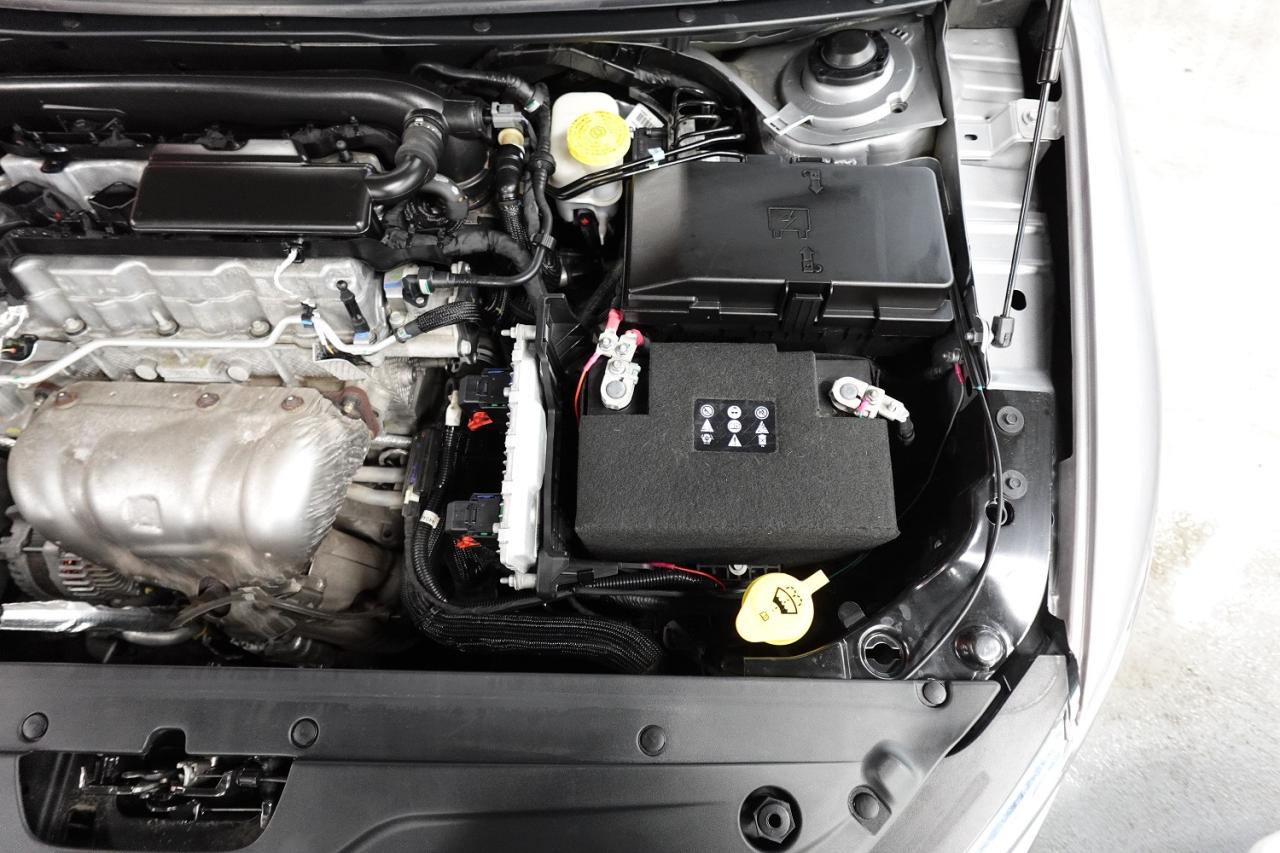 2015 Chrysler 200 SUPER LOW KM,NO ACCIDENT ,MUST SEE - Photo #28