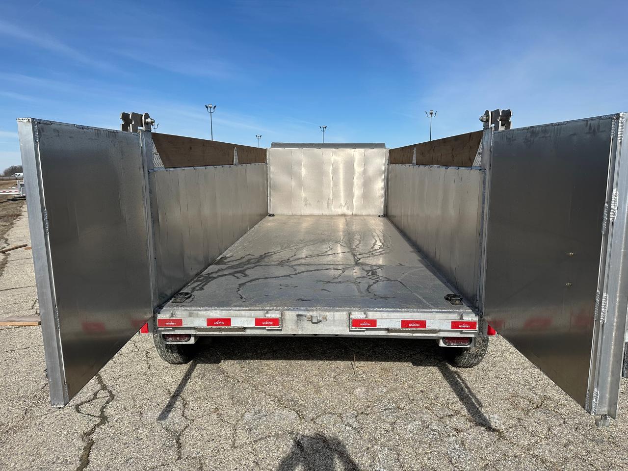 2025 Nordtek Dump Trailer 16' Triple Axle Nordtek Dump Photo4