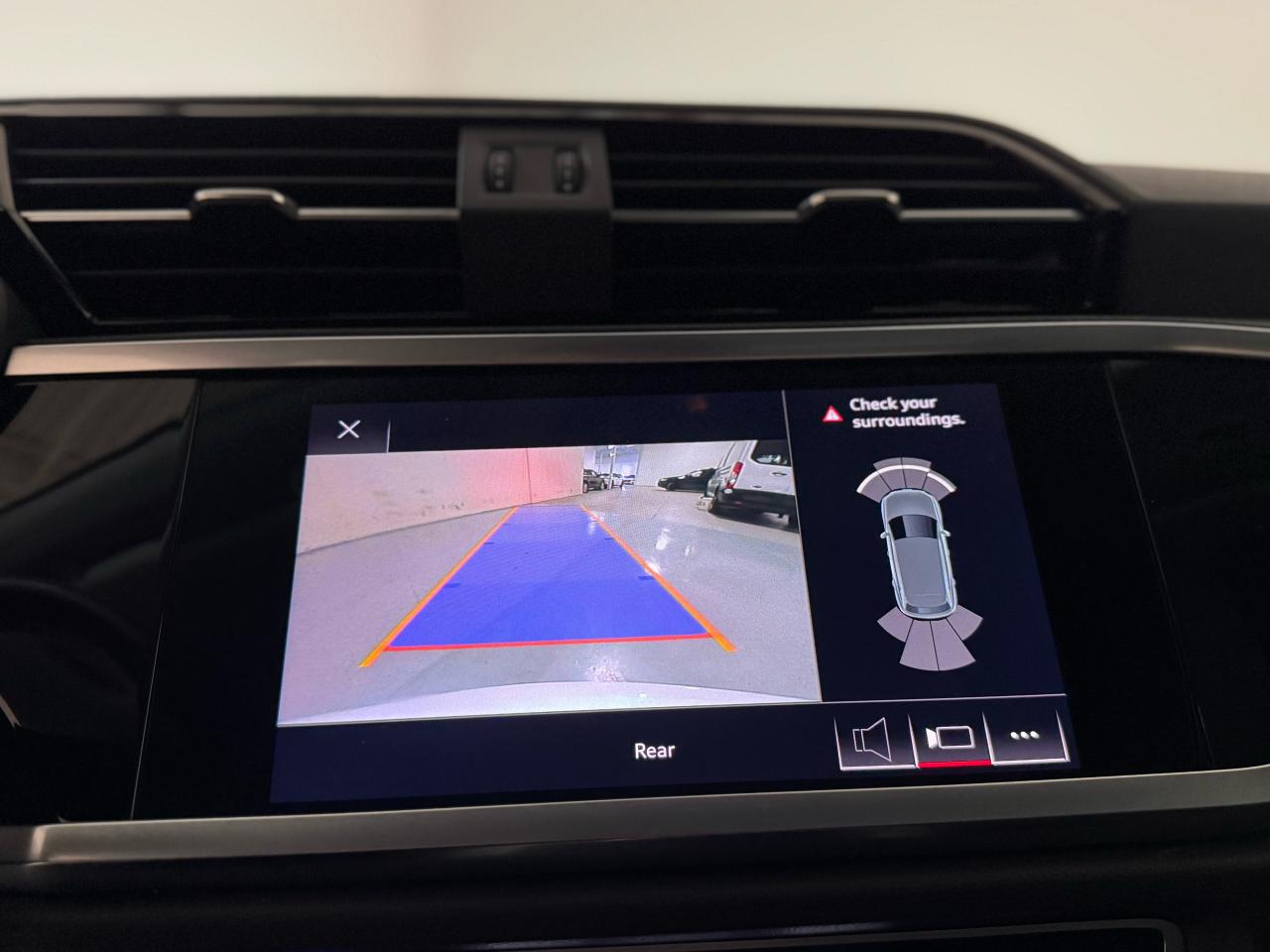 2019 Audi Q3 S line Premium Plus quattro - Photo #12
