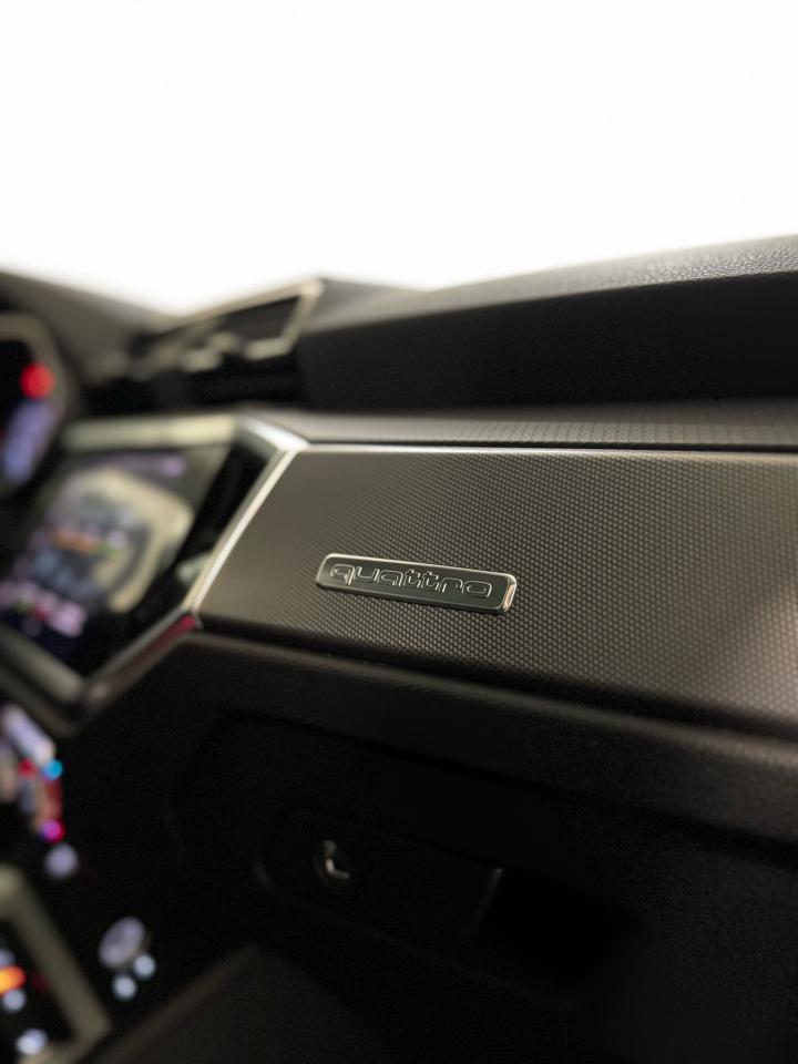 2019 Audi Q3 S line Premium Plus quattro - Photo #27