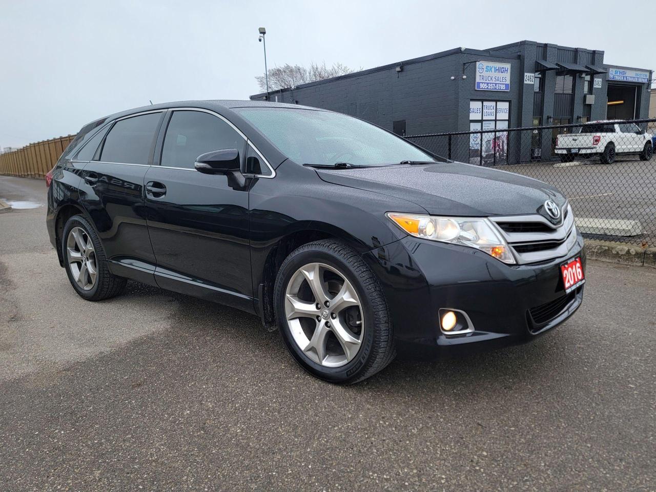 2016 Toyota Venza XLE | Redwood Edition | V6 AWD Photo2