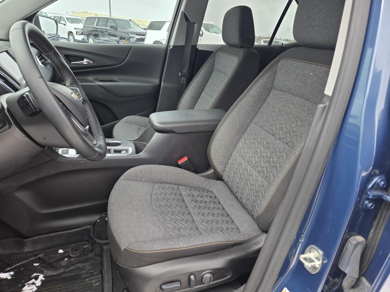 2024 Chevrolet Equinox AWD 4DR LT - Photo #8