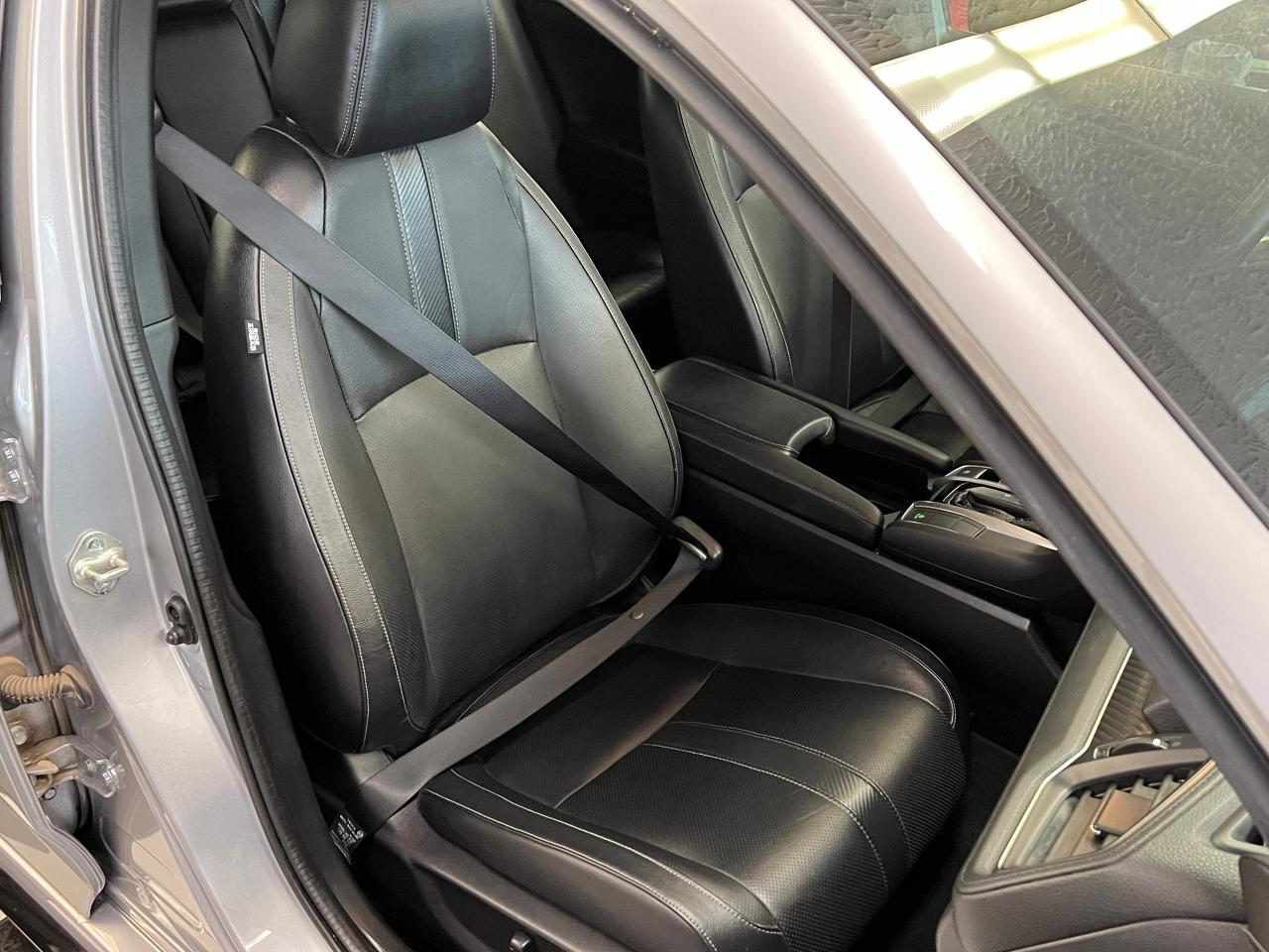 2017 Honda Civic Sport Touring+Leather+Roof+CLEAN CARFAX - Photo #20