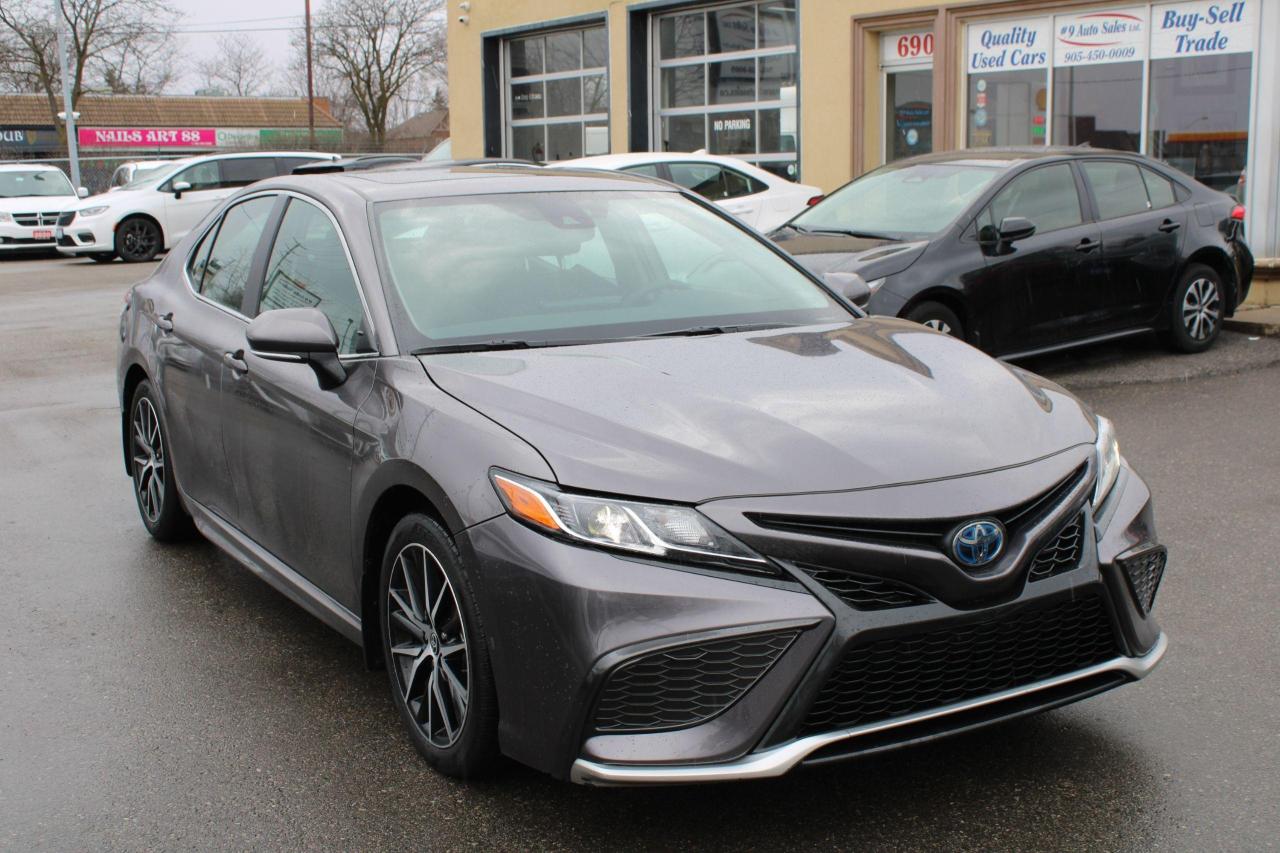 Used 2024 Toyota Camry Hybrid XLE Auto for sale in Brampton, ON