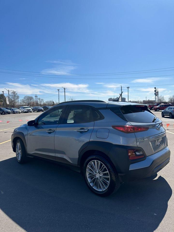 2020 Hyundai KONA LUXURY Photo