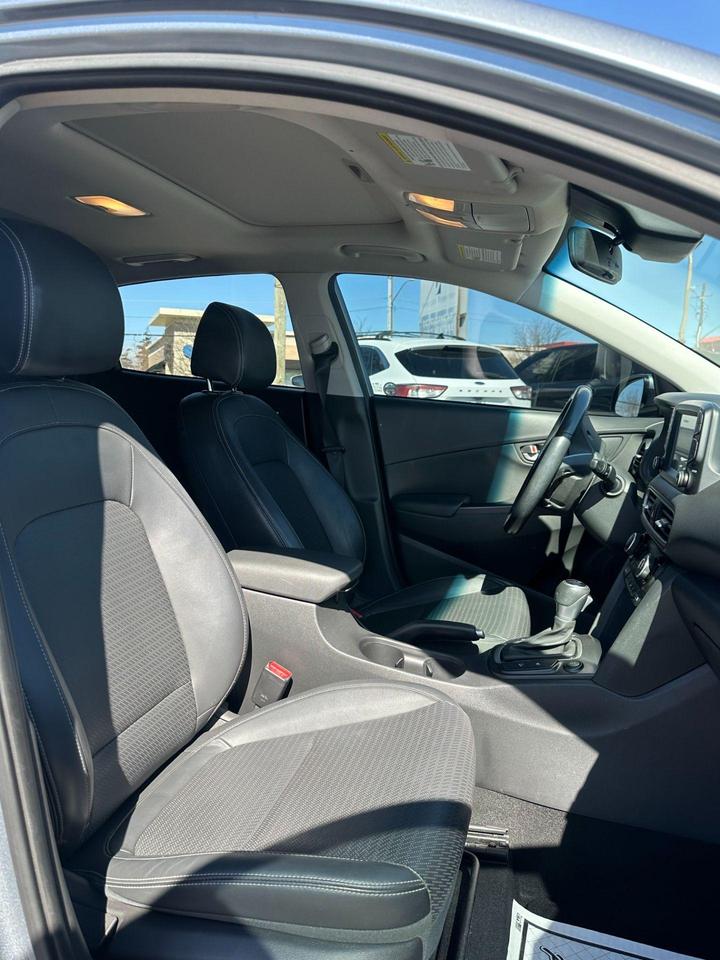 2020 Hyundai KONA LUXURY Photo