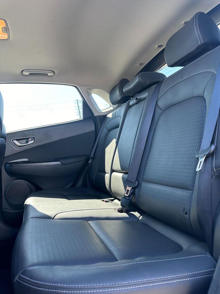 2020 Hyundai KONA LUXURY - Photo #9
