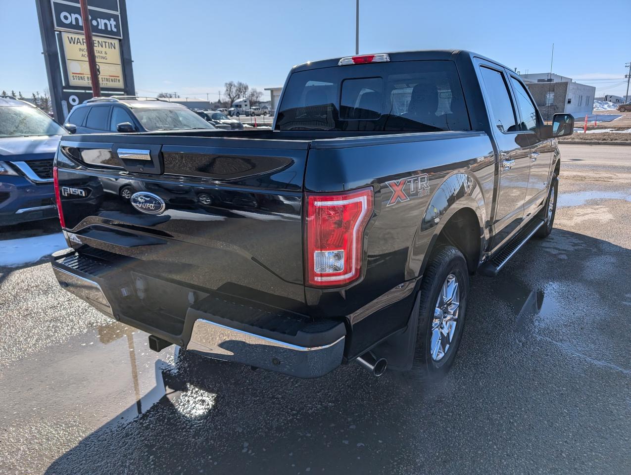 2015 Ford F-150 XLT | MB Only | Command start | Heated seats | - Photo #4