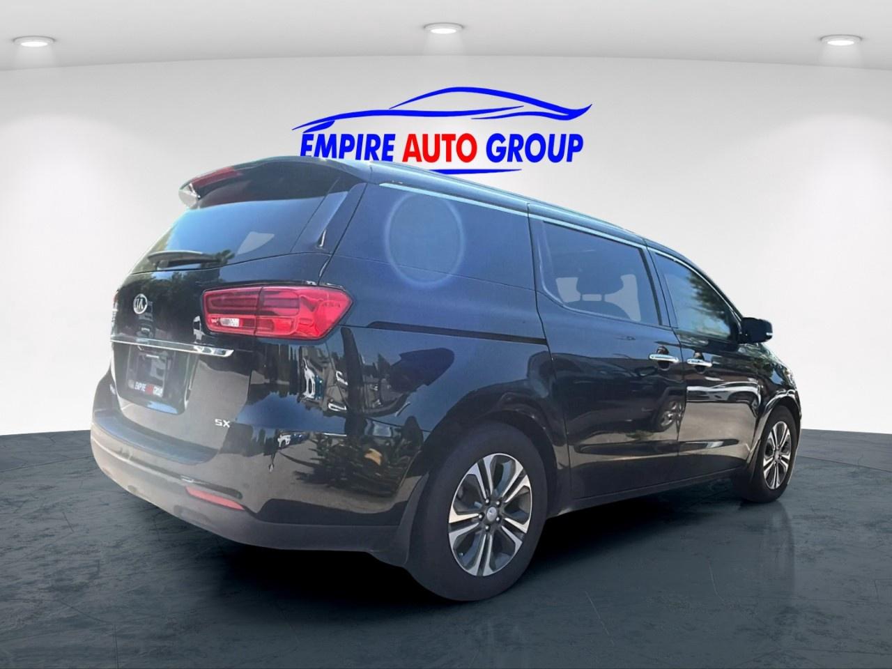 2019 Kia Sedona SX Photo3