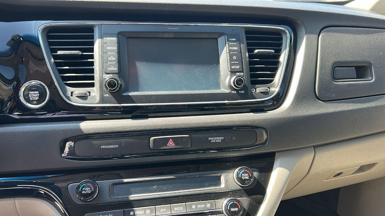 2019 Kia Sedona SX Photo