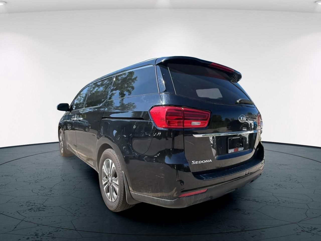 2019 Kia Sedona SX Photo3