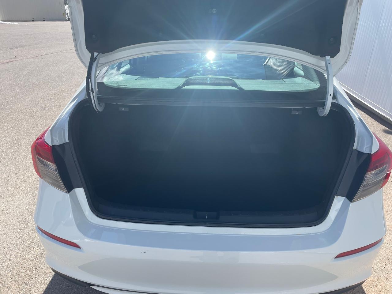 2022 Honda Civic SEDAN LX Photo