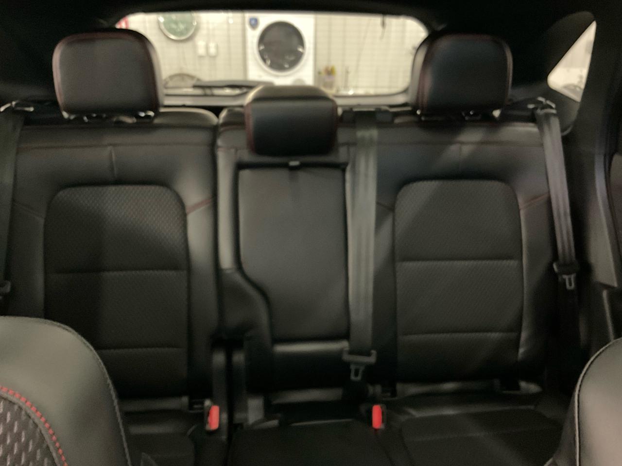 2025 Ford Escape ST-Line Select Photo5