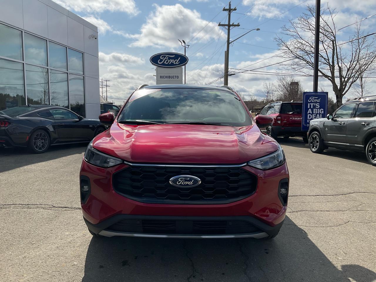 2025 Ford Escape ST-Line Select Photo1