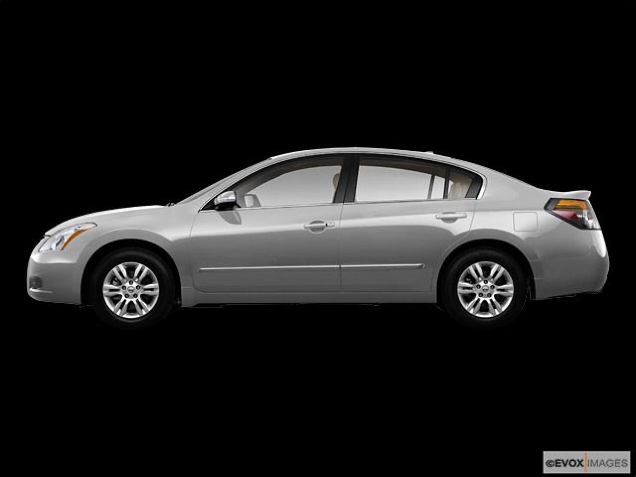 Used 2010 Nissan Altima Sedan 3.5 S CVT TRADE IN SPECIAL for sale in Mississauga, ON