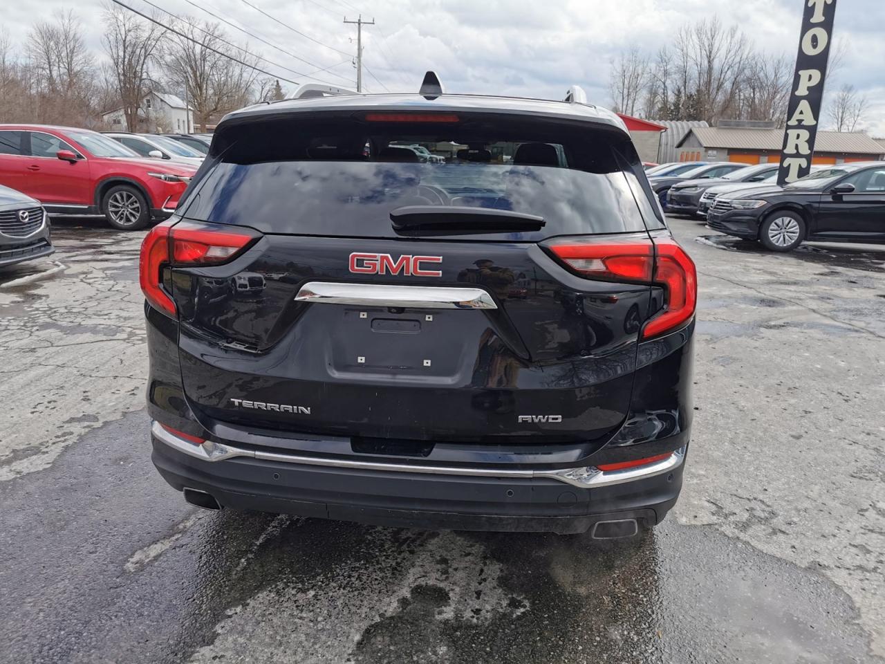 2020 GMC Terrain SLT - Photo #6