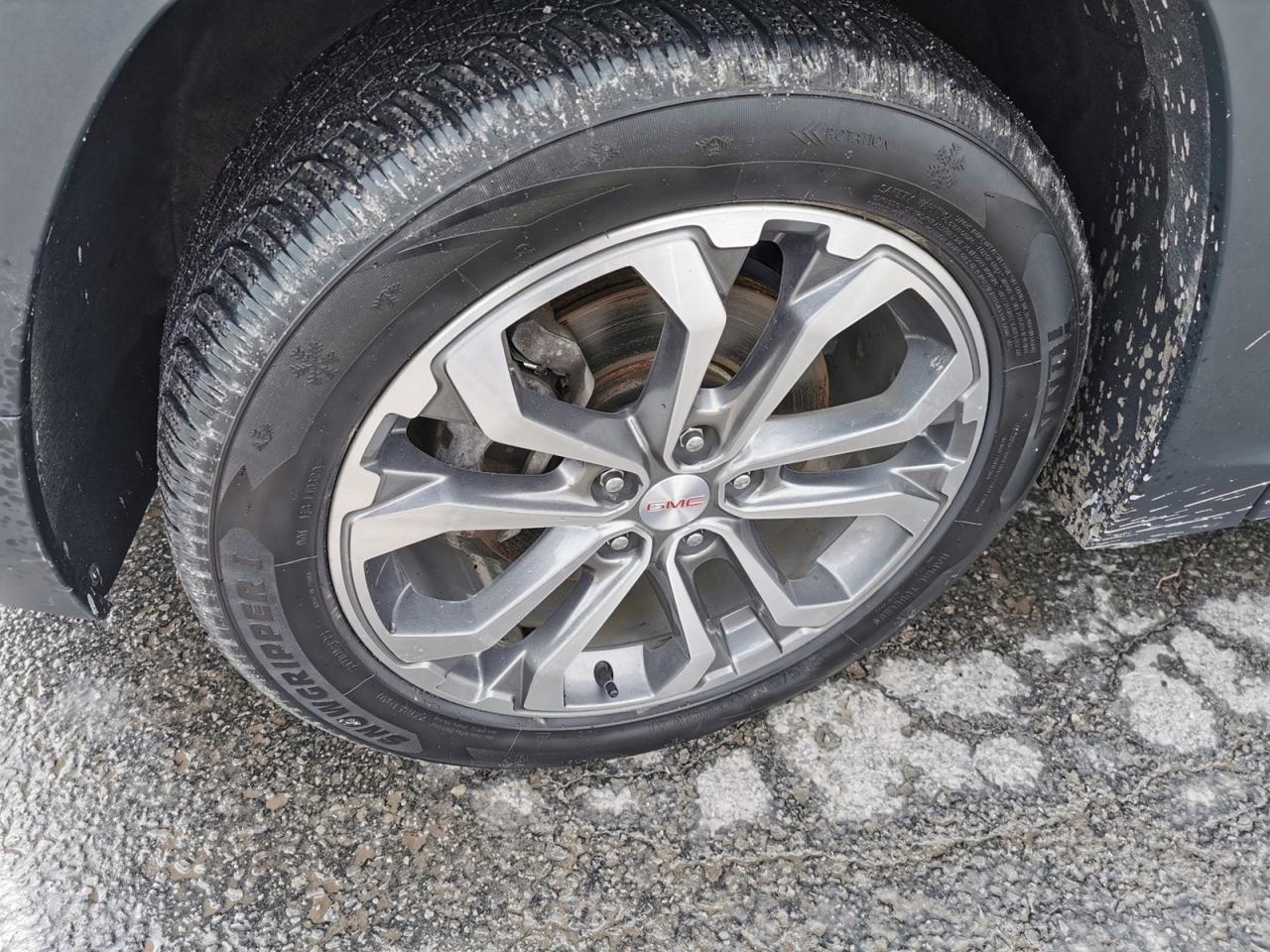 2020 GMC Terrain SLT - Photo #9