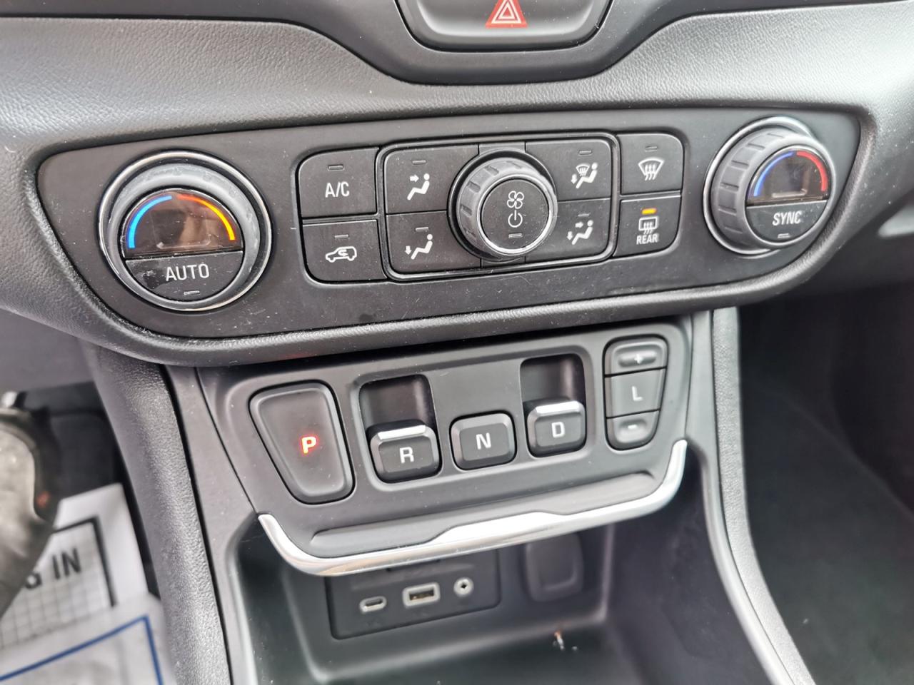 2020 GMC Terrain SLT - Photo #20