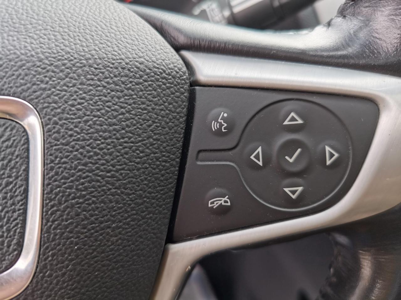 2020 GMC Terrain SLT - Photo #18