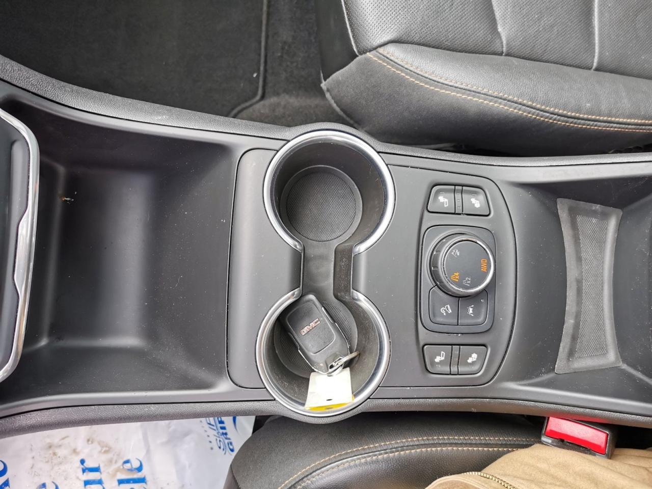 2020 GMC Terrain SLT - Photo #21