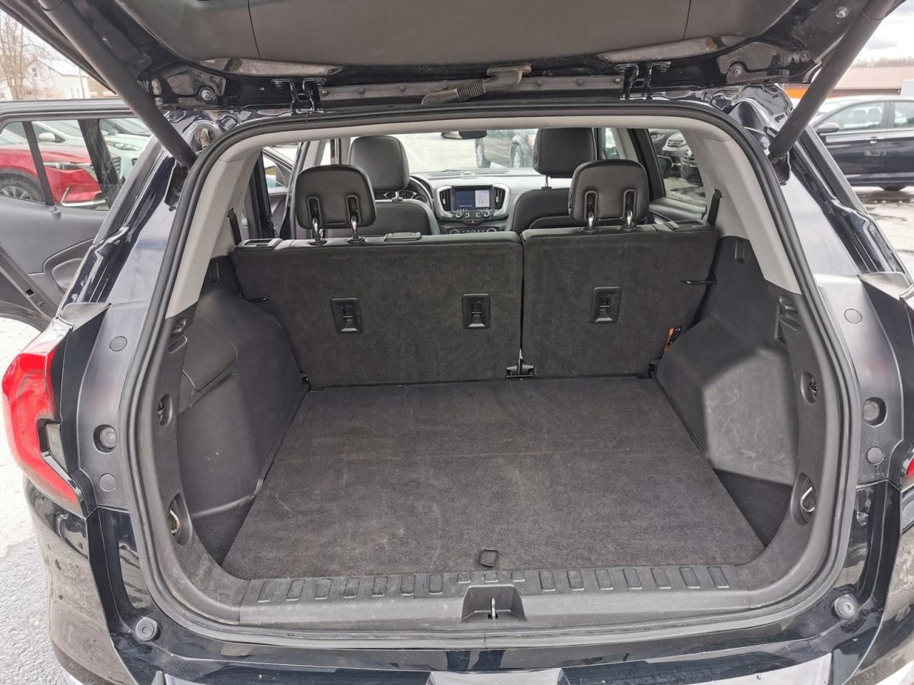 2020 GMC Terrain SLT - Photo #28