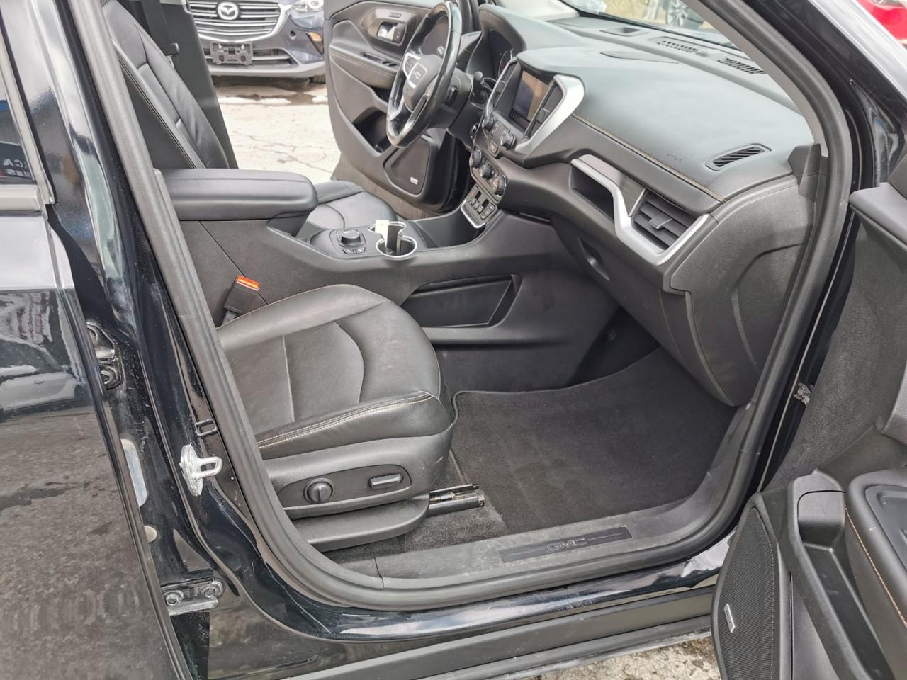 2020 GMC Terrain SLT - Photo #29