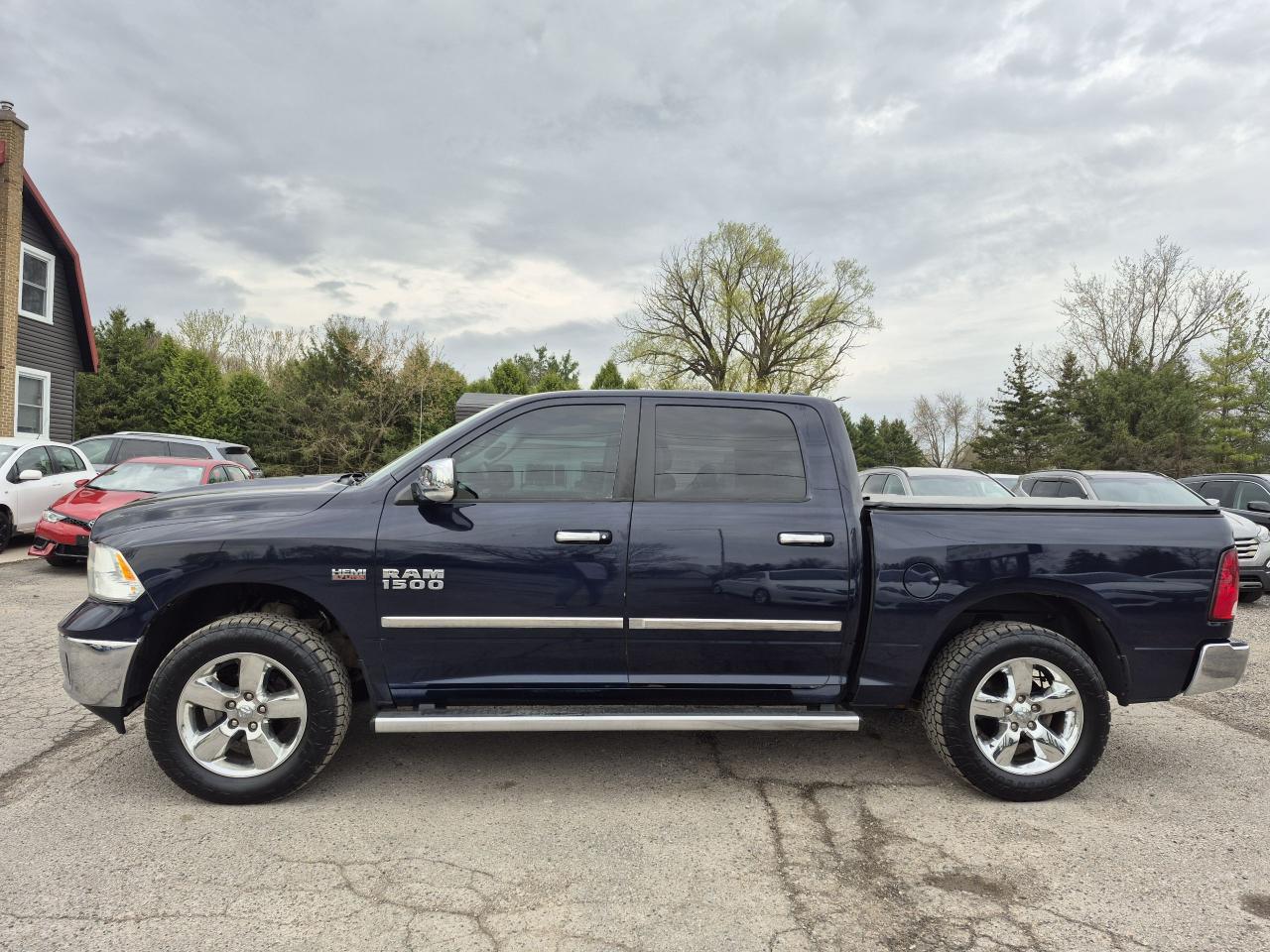 2013 RAM 1500 Big Horn 5.7L HEMI-4X4 CREWCAB Photo30