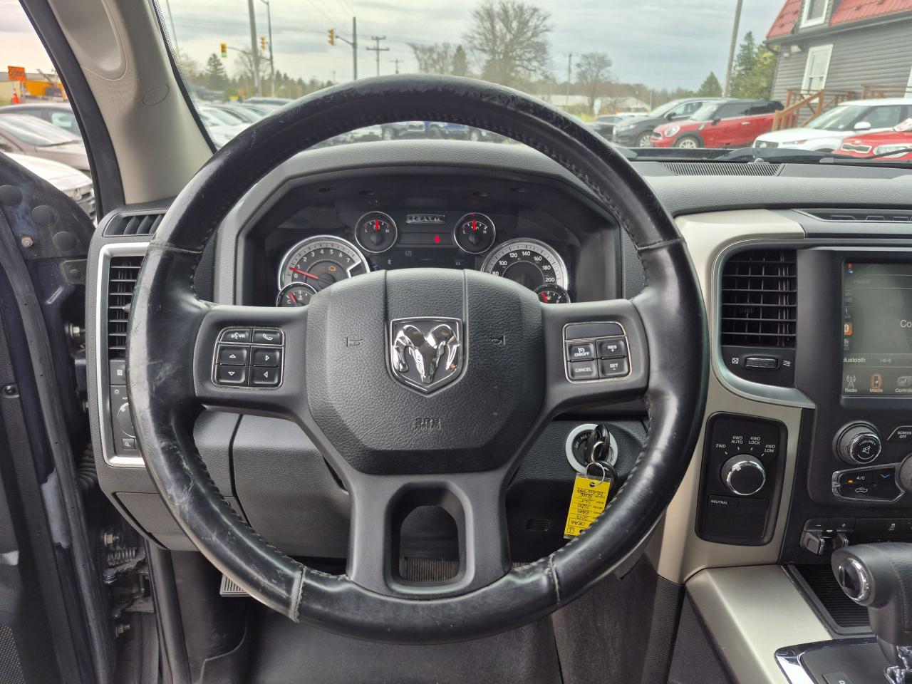 2013 RAM 1500 Big Horn 5.7L HEMI-4X4 CREWCAB Photo16